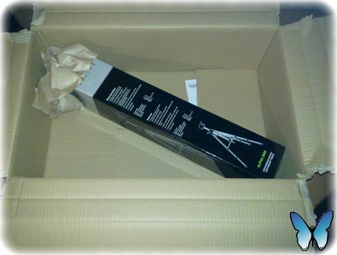 Dreibein-Stativ - Verpackungskunst a la Amazon