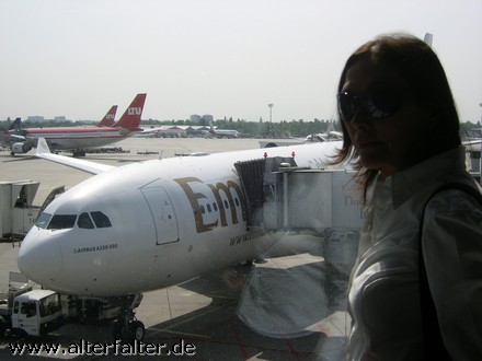 Flughafen Düsseldorf - auf nach Shanghai! Flughafen Düsseldorf - auf nach Shanghai!